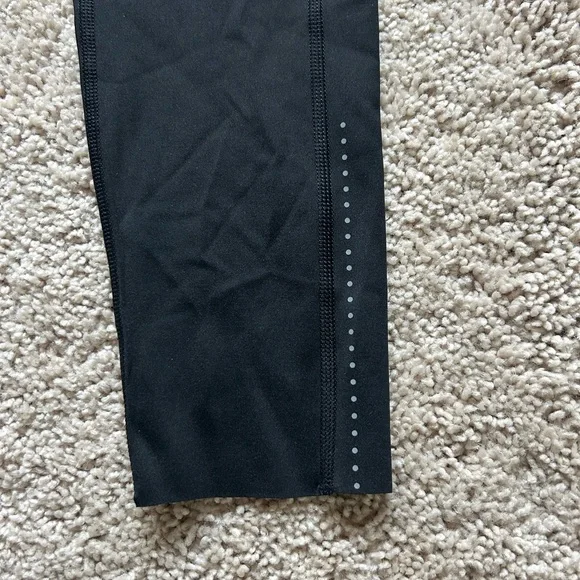 lululemon athletica Black Crop Leggings BRAND NEW Never Worn - Picture 2 of 3